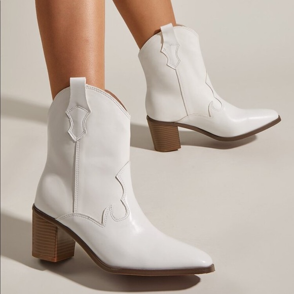 Shoes - White Block Heel Cowboy Boots